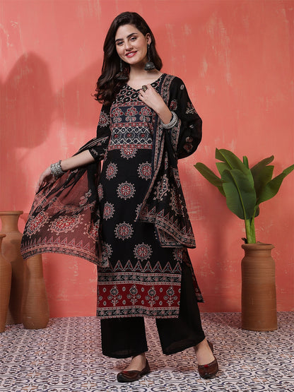 Cotton Calf Length Printed 3/4 Sleeves Round Neck Straight Kurta Suit Set With Dupatta