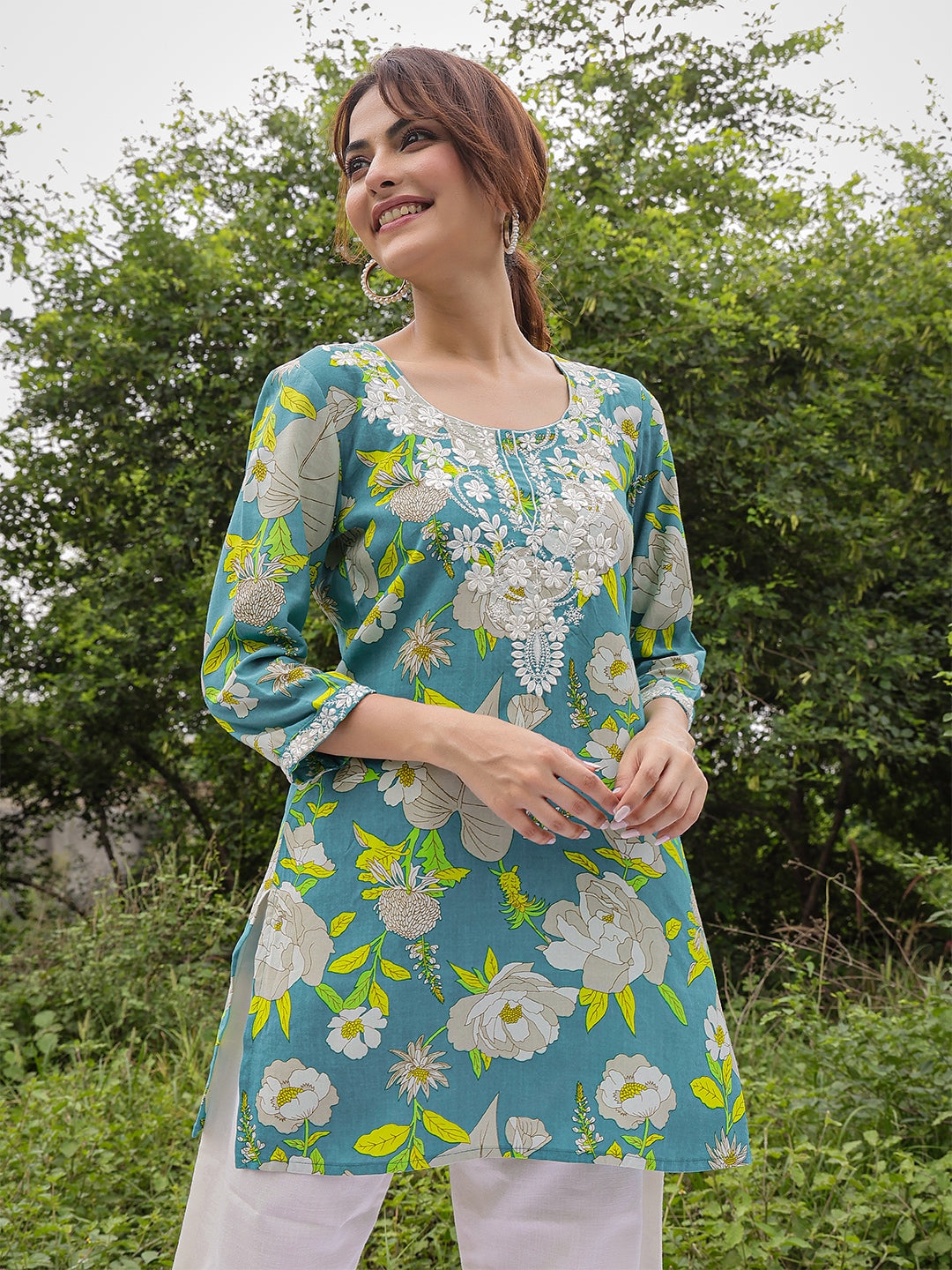 Rayon Hip Length Printed 3/4 Sleeve Round Neck Straight Top