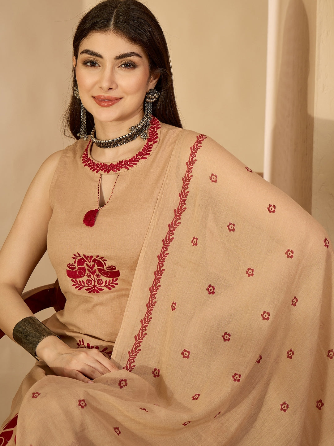 Cotton Calf Length Printed Sleeveless Round Neck Straight Kurta Suit Set With Dupatta