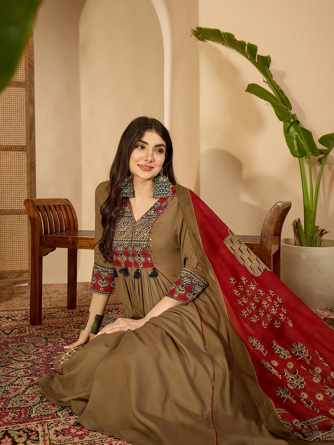 Rayon Calf Length Solid 3/4 Sleeve V-Neck Flared Kurta Suit Set With Dupatta (Preorder)