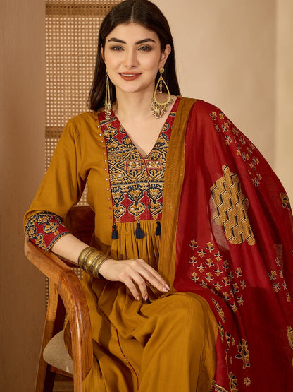 Rayon Calf Length Solid 3/4 Sleeve V-Neck Flared Kurta Suit Set With Dupatta