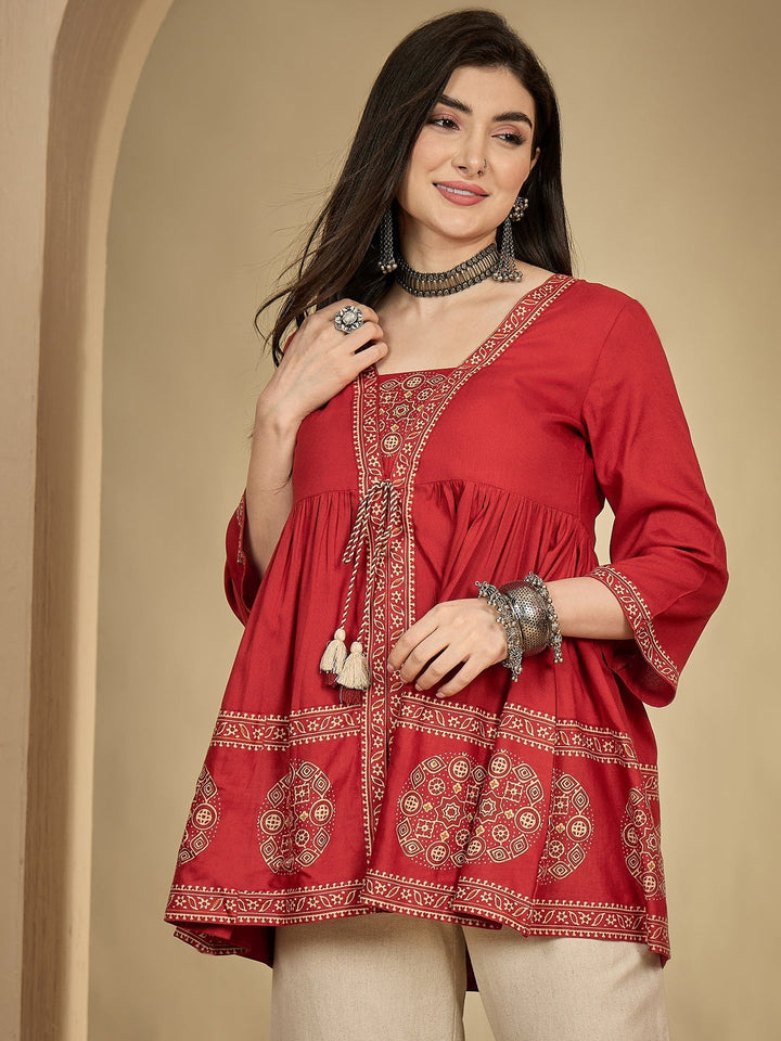 Rayon Hip Length Printed 3/4 Sleeve Square Flared Top