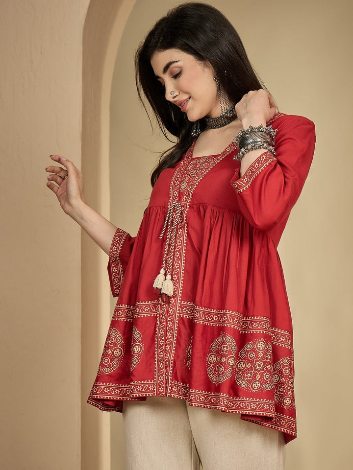 Rayon Hip Length Printed 3/4 Sleeve Square Flared Top