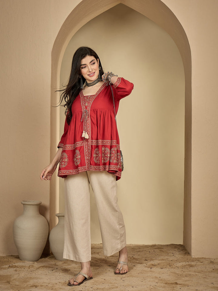 Rayon Hip Length Printed 3/4 Sleeve Square Flared Top