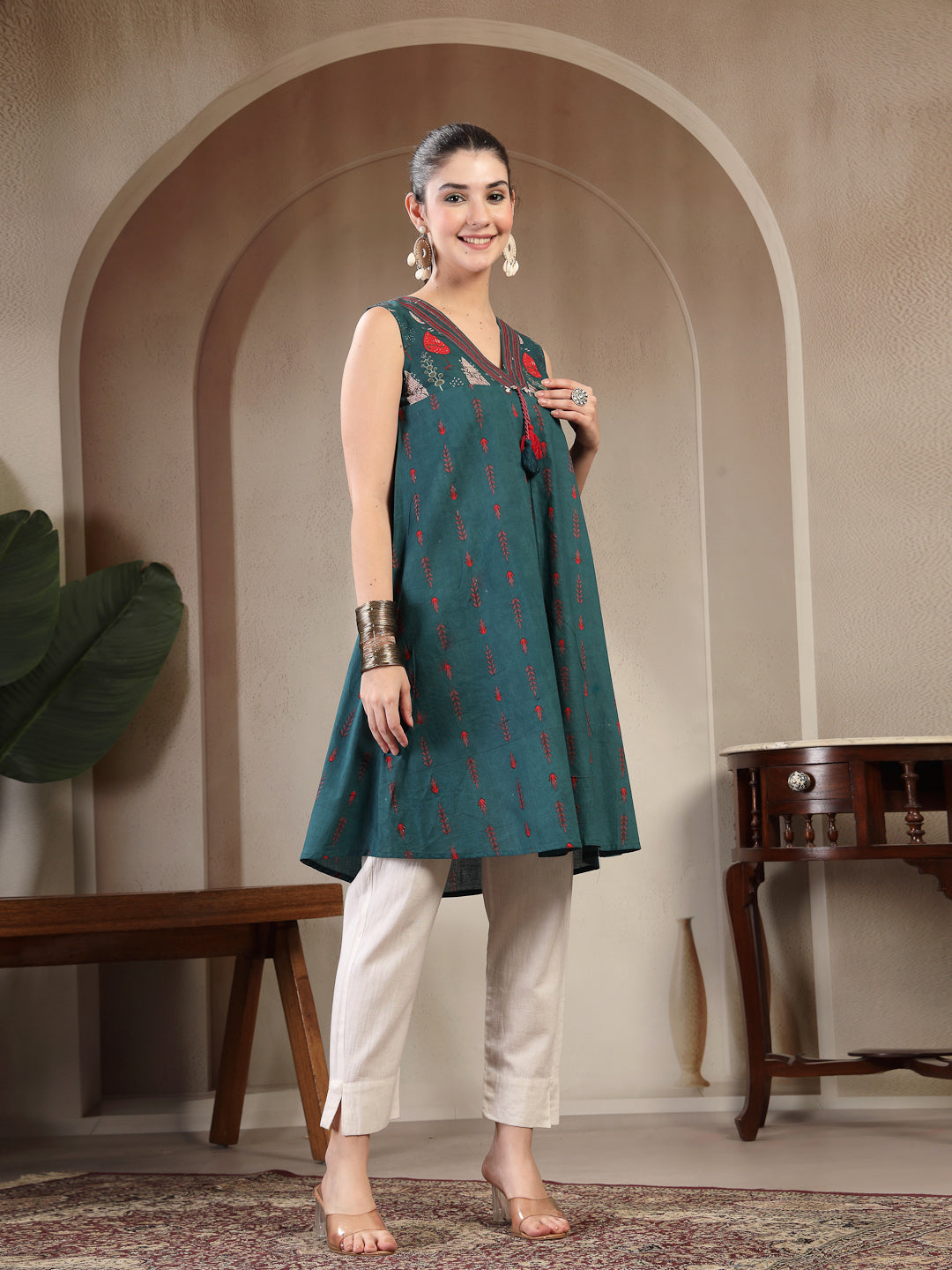 Rayon Calf Length Solid Sleeveless V Neck A Line Kurta