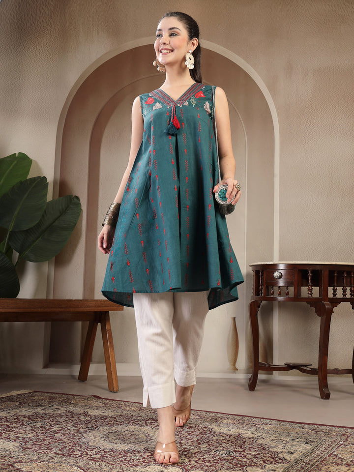 Rayon Calf Length Solid Sleeveless V Neck A Line Kurta