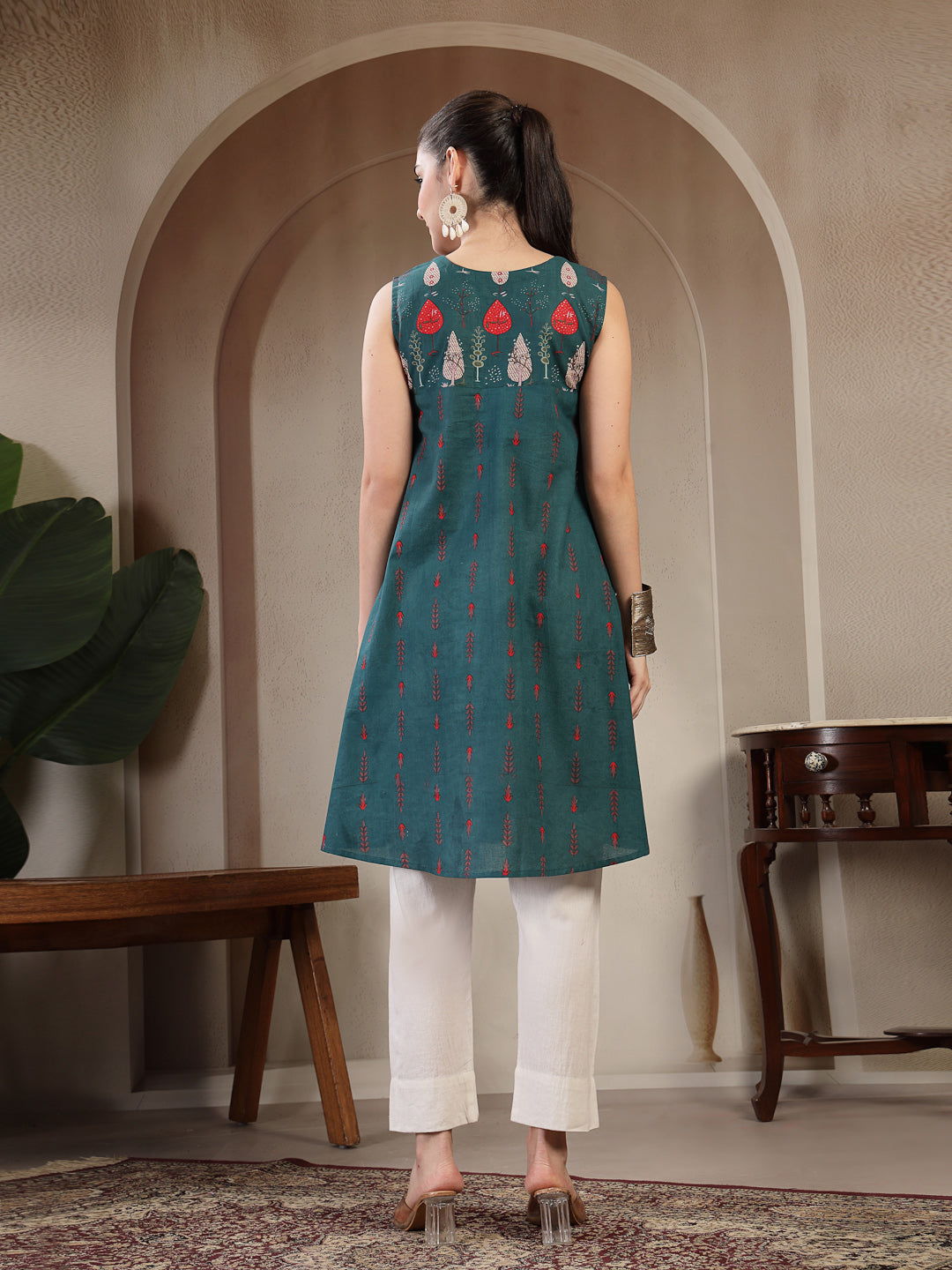 Rayon Calf Length Solid Sleeveless V Neck A Line Kurta