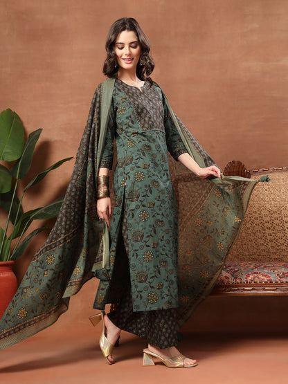 Straight Printed Cotton Round Neck Kurta Set With Dupatta