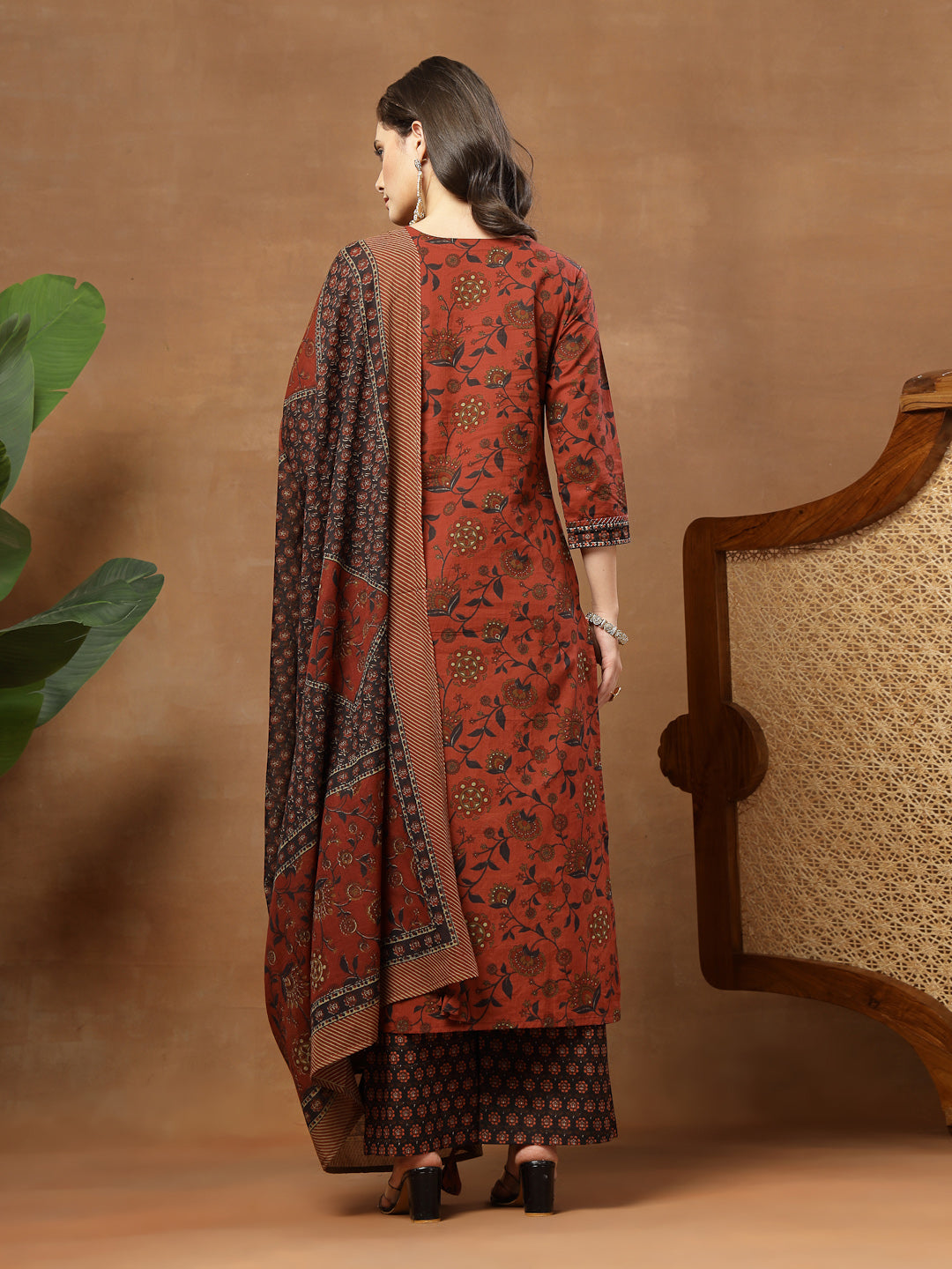 Straight Printed Cotton Round Neck Kurta Set With Dupatta