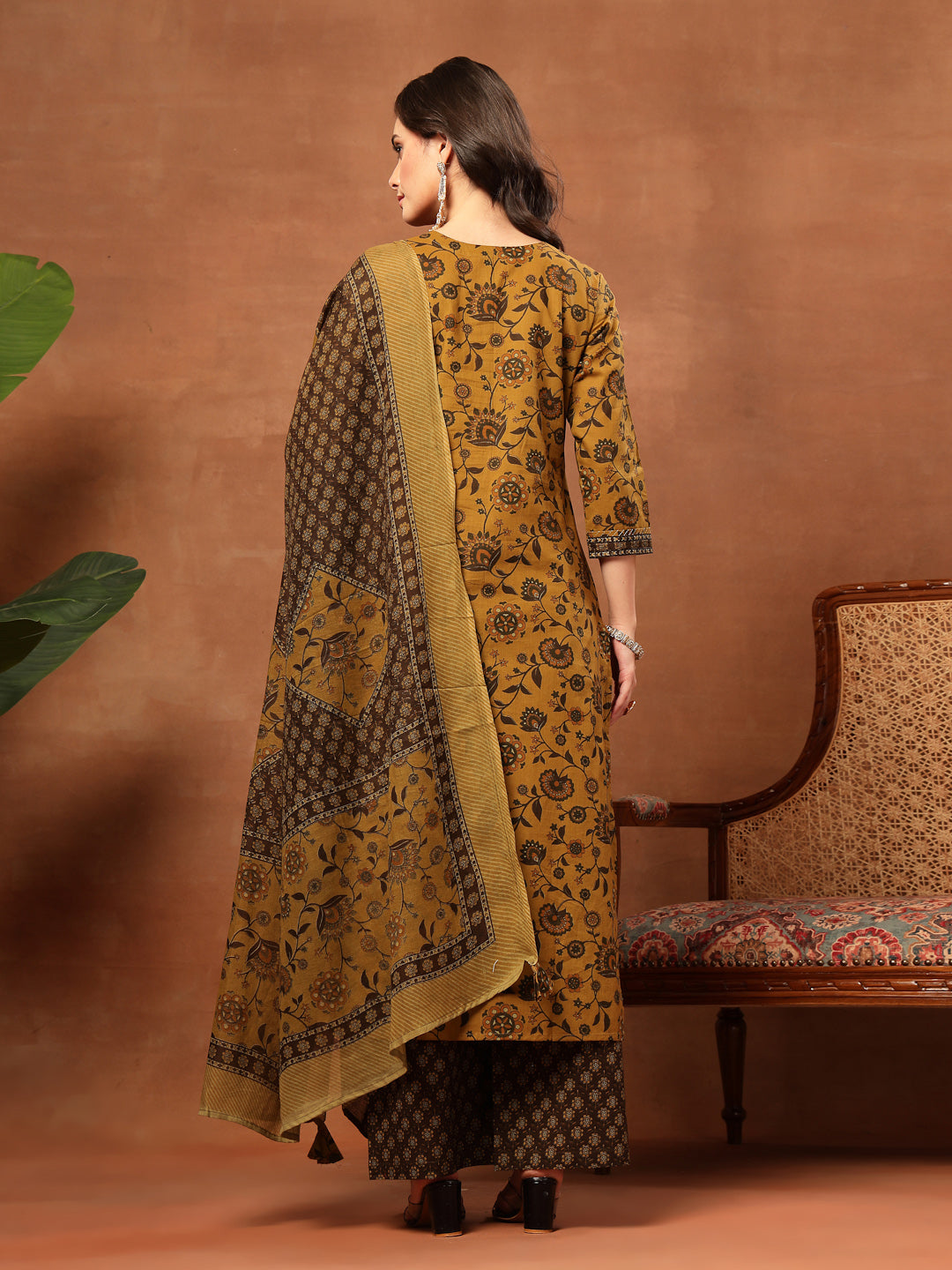 Straight Printed Cotton Round Neck Kurta Set With Dupatta