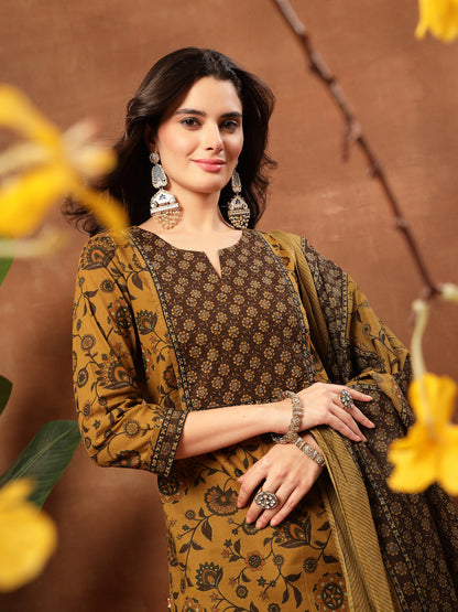 Straight Printed Cotton Round Neck Kurta Set With Dupatta