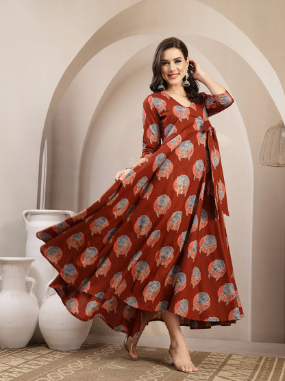 Cotton Calf Length Printed 3/4 Sleeve V-Neck Flared Kurta