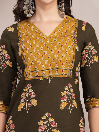 Cotton Calf Length Printed 3/4 Sleeves V Neck Straight Kurta Suit Set