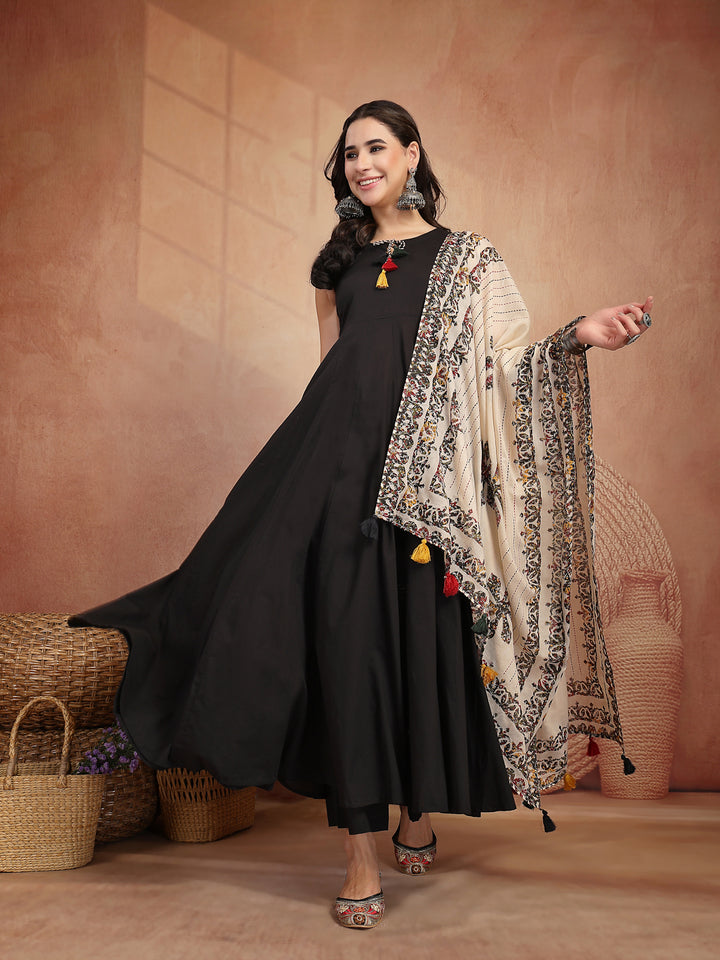 Cotton Calf Length Solid Sleeveless Round Neck Flared Kurta Suit Set