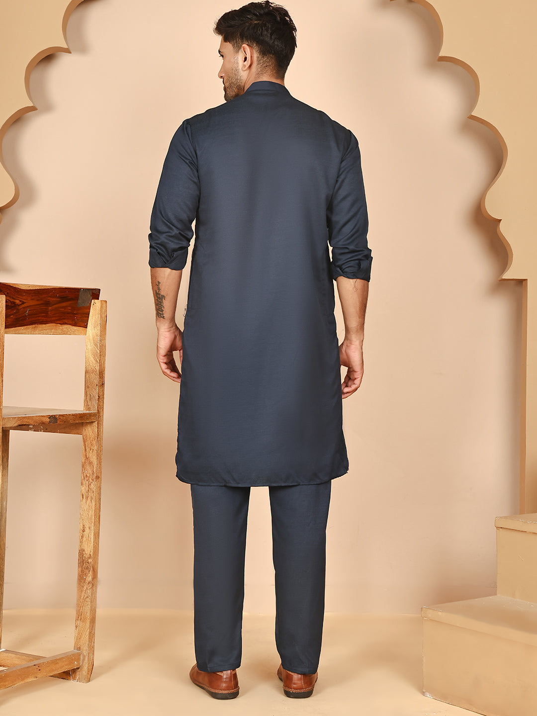 Classic Silk Blend Kurta Pyjama Set For Men