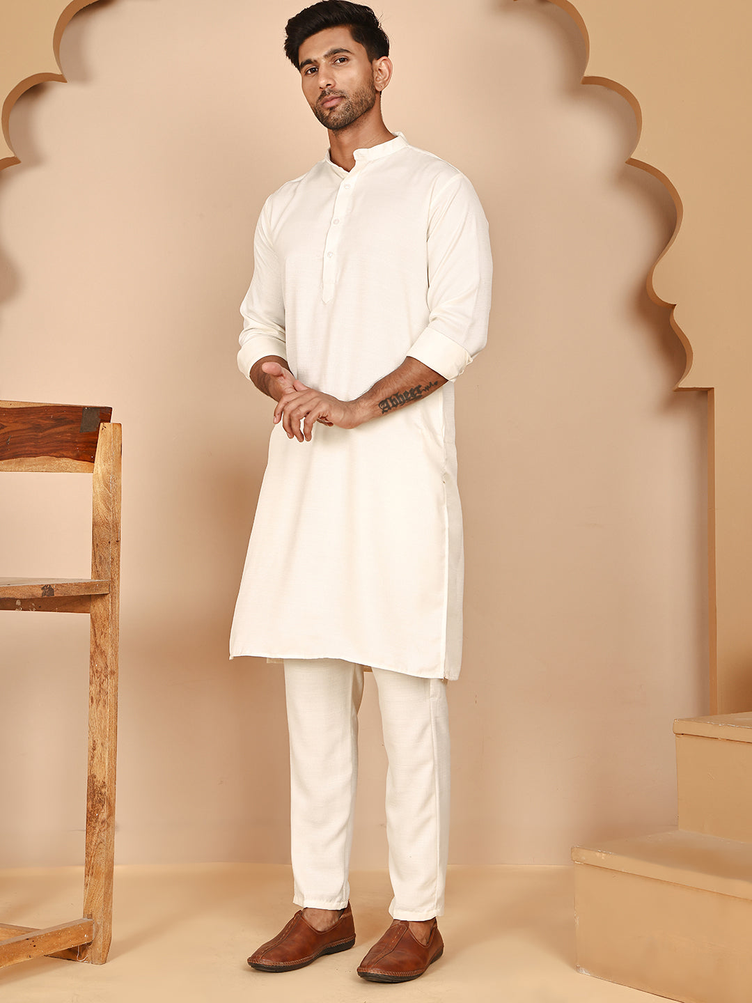 Classic Silk Blend Kurta Pyjama Set For Men