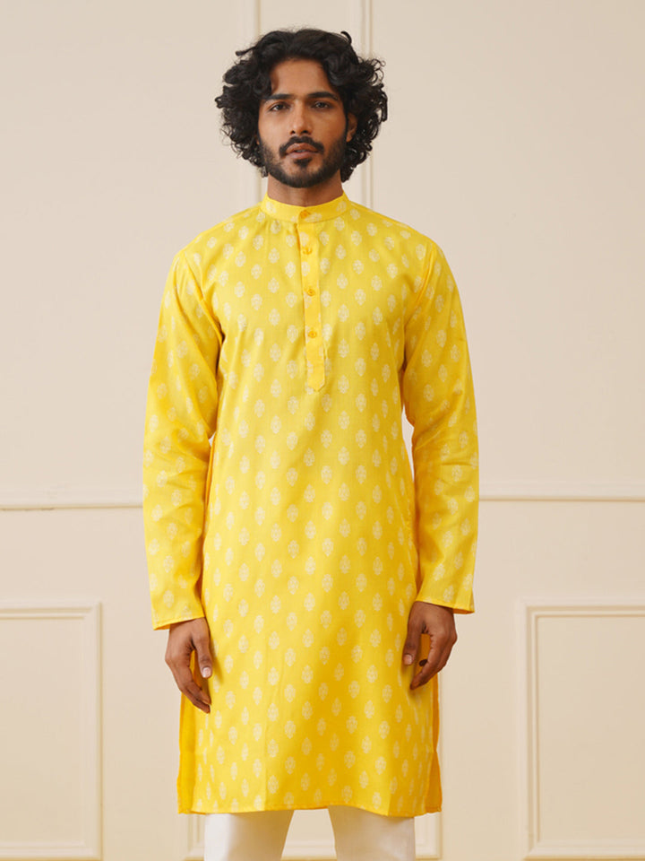 Men Yellow And White Floral Printed Kurtas