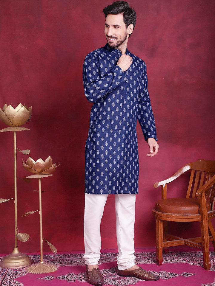 Men Navy Blue And White Floral Printed Kurtas