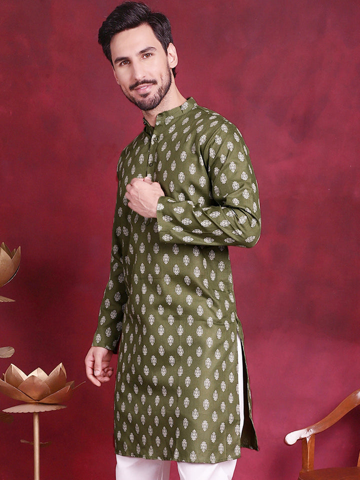 Men Olive Green And White Floral Printed Kurtas