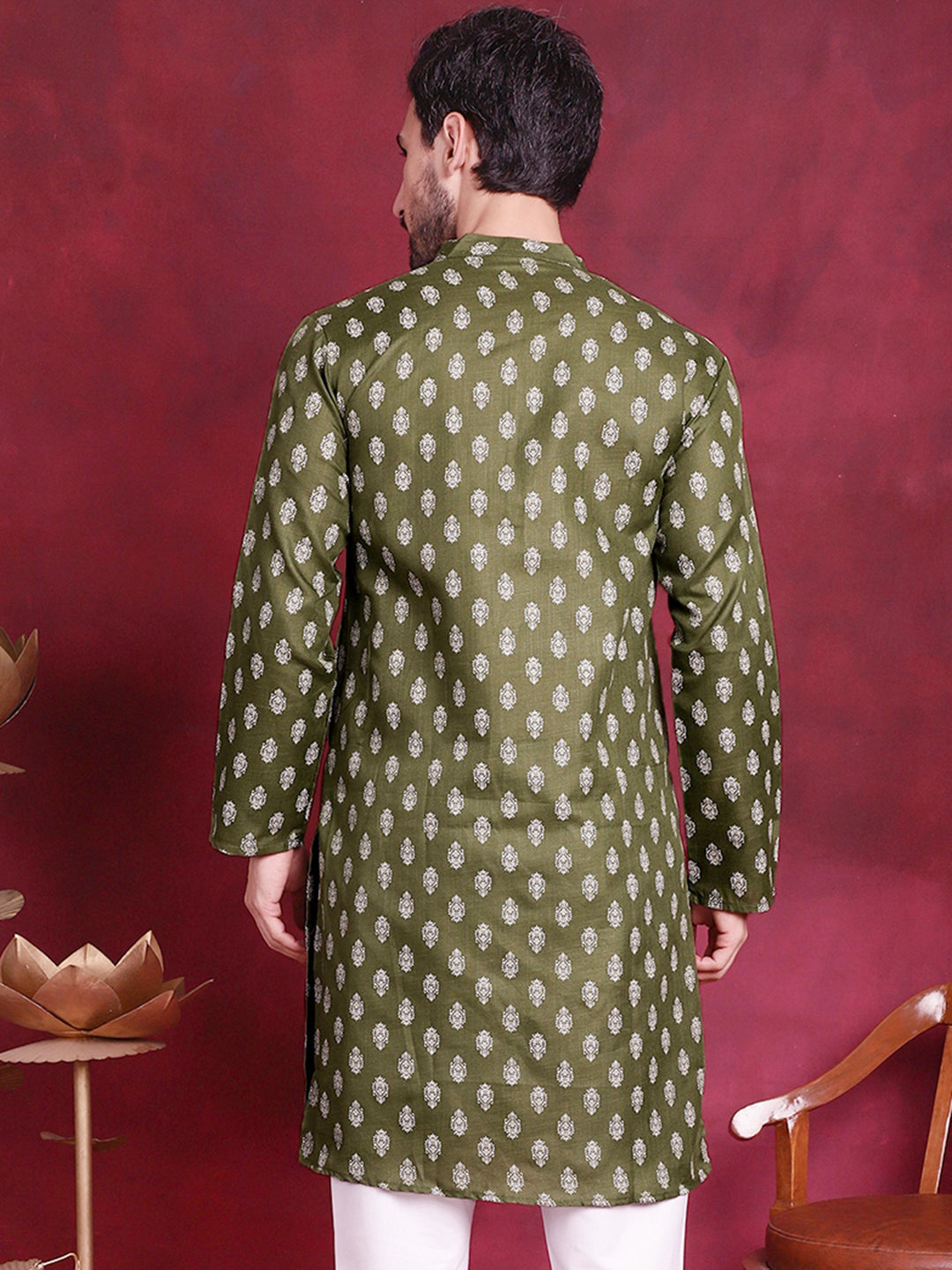 Men Olive Green And White Floral Printed Kurtas
