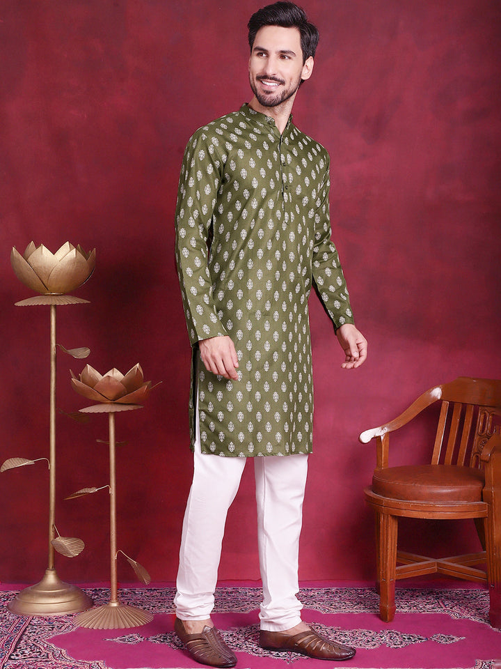 Men Olive Green And White Floral Printed Kurtas