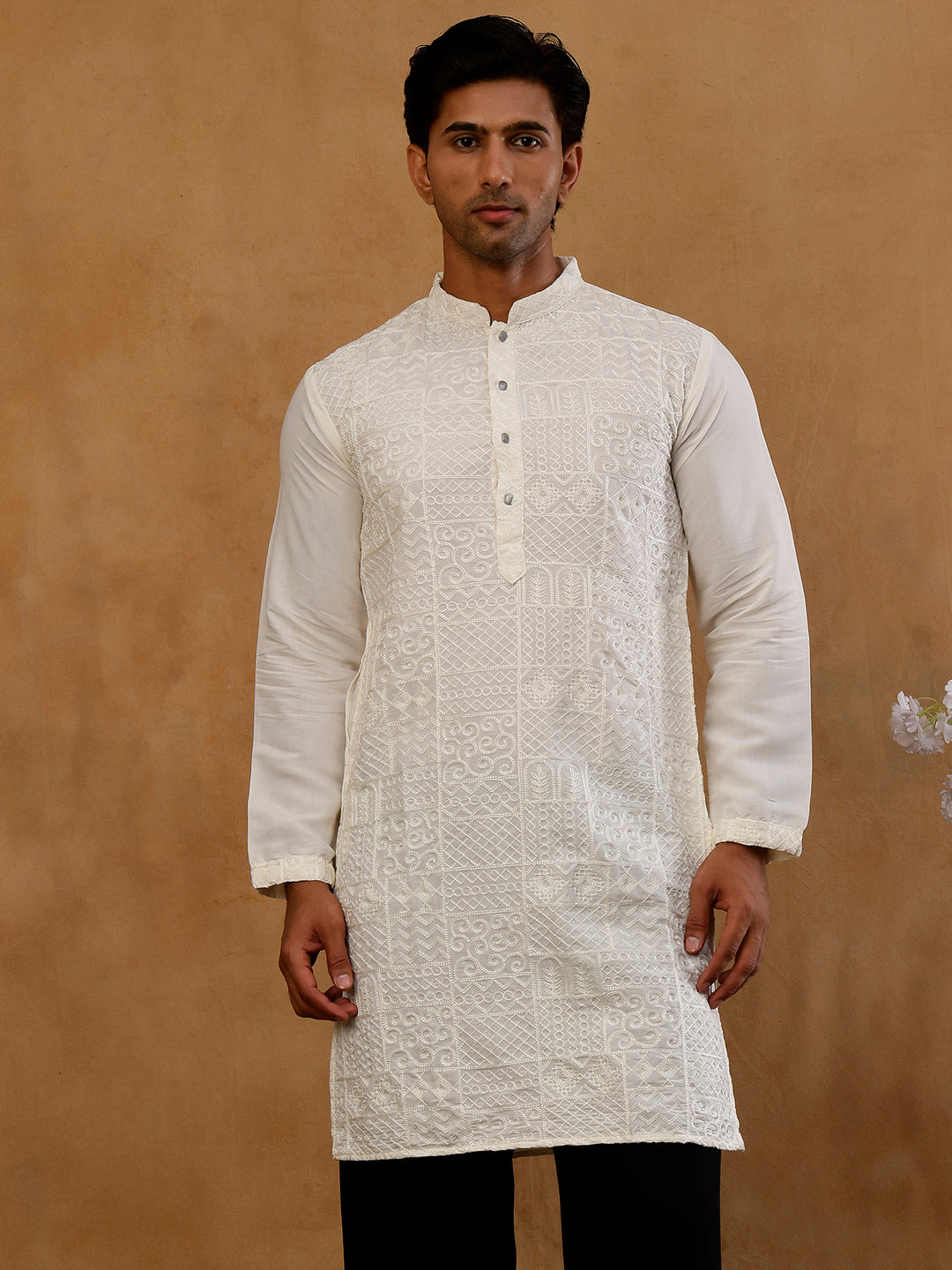 Men’S Silk Blend Embroidered Kurta