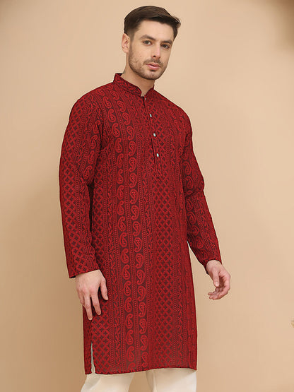 Men'S Embroidered Kurtas.