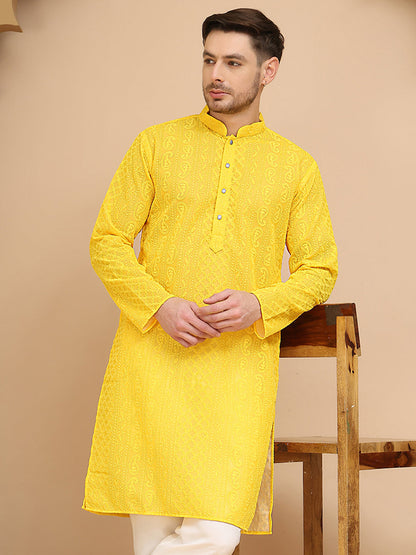 Men'S Embroidered Kurtas.
