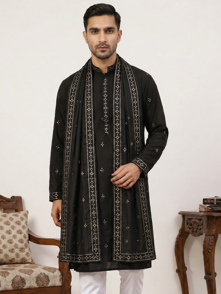 Silk Blend Embroidered Kurta With Dupatta