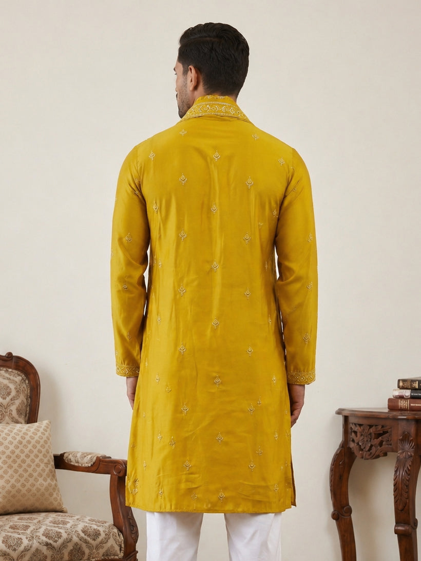 Silk Blend Embroidered Kurta With Dupatta