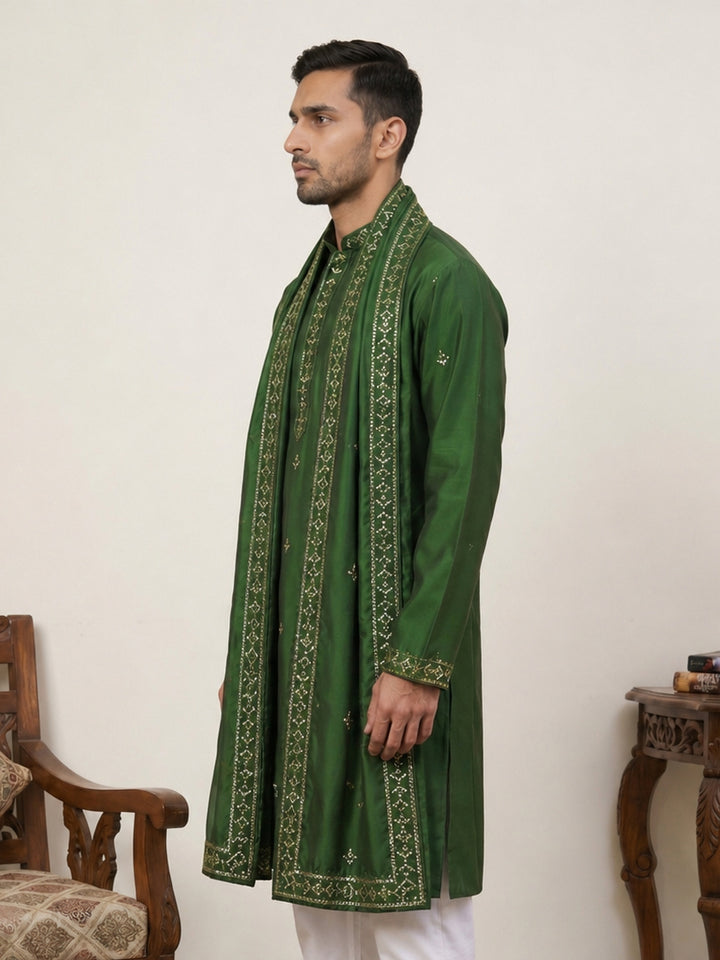 Silk Blend Embroidered Kurta With Dupatta