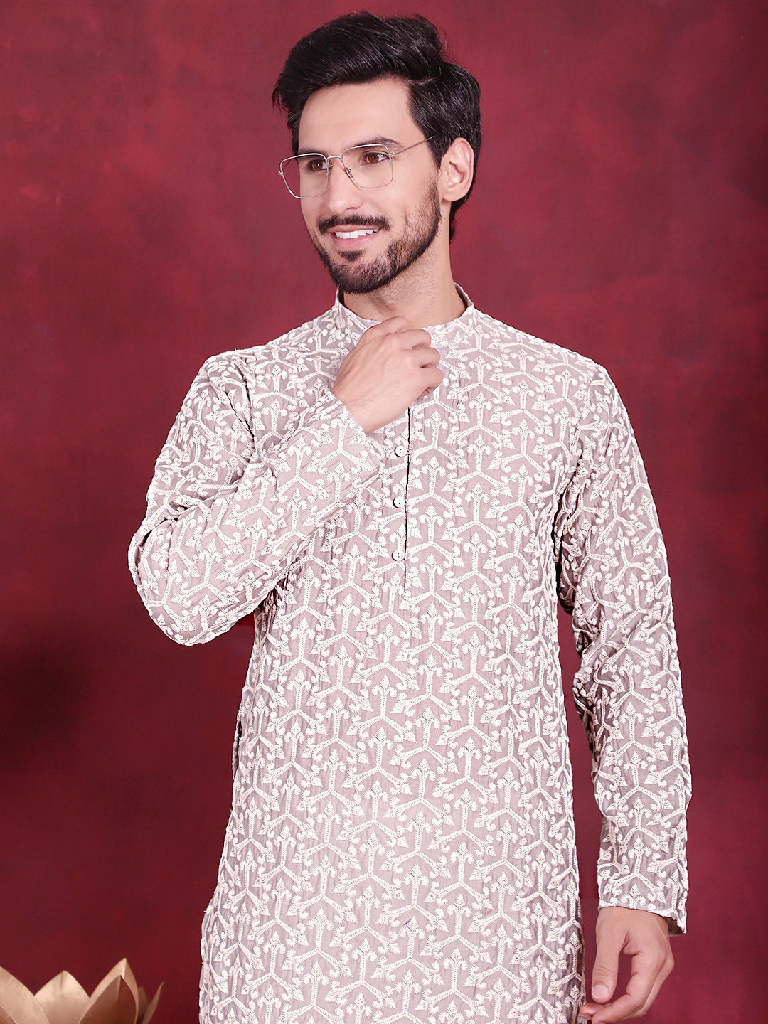 Men'S Chikankari Embroidered Kurtas.