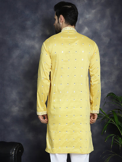 Men'S Chikankari Embroidered Kurtas