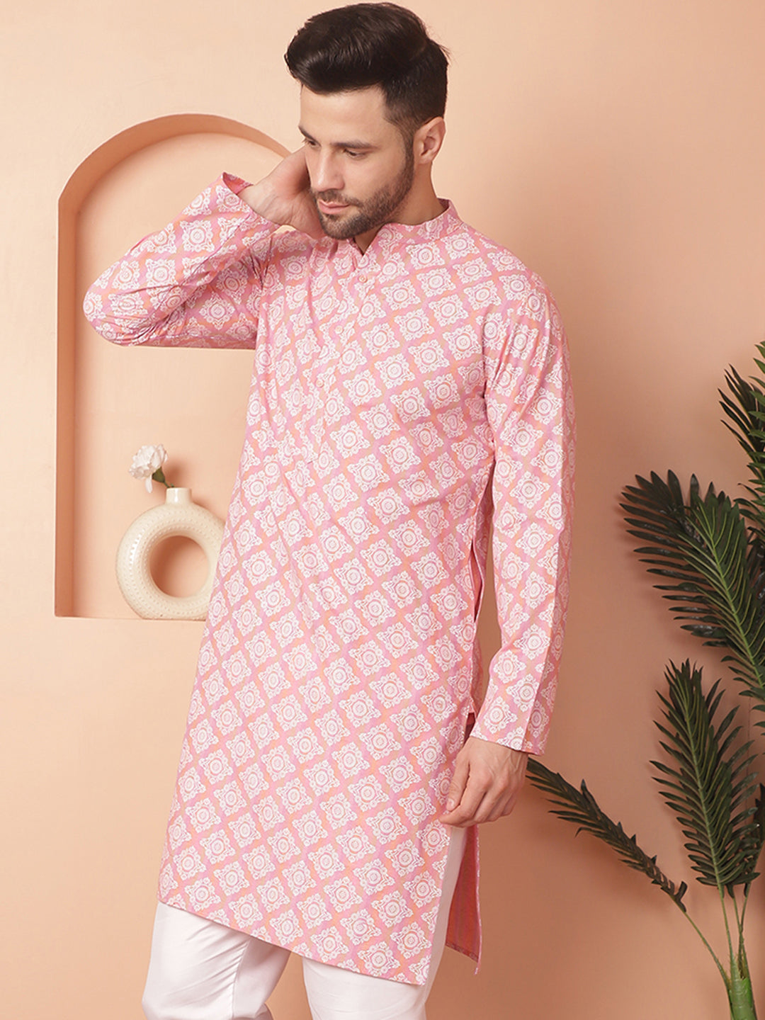 Men Peach And White Floral Printed Kurtas