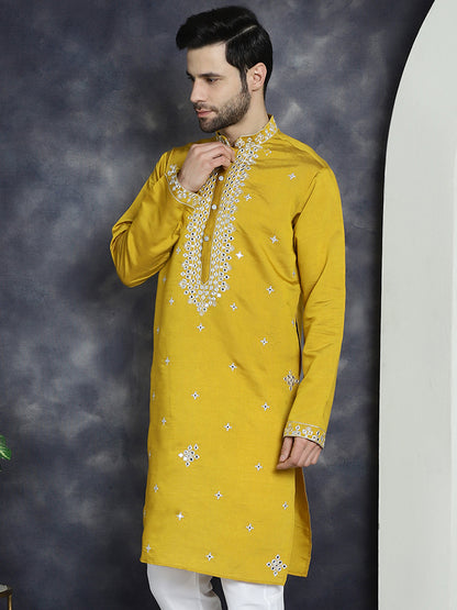 Men'S Embroidered Kurtas
