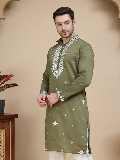 Men'S Embroidered Kurtas