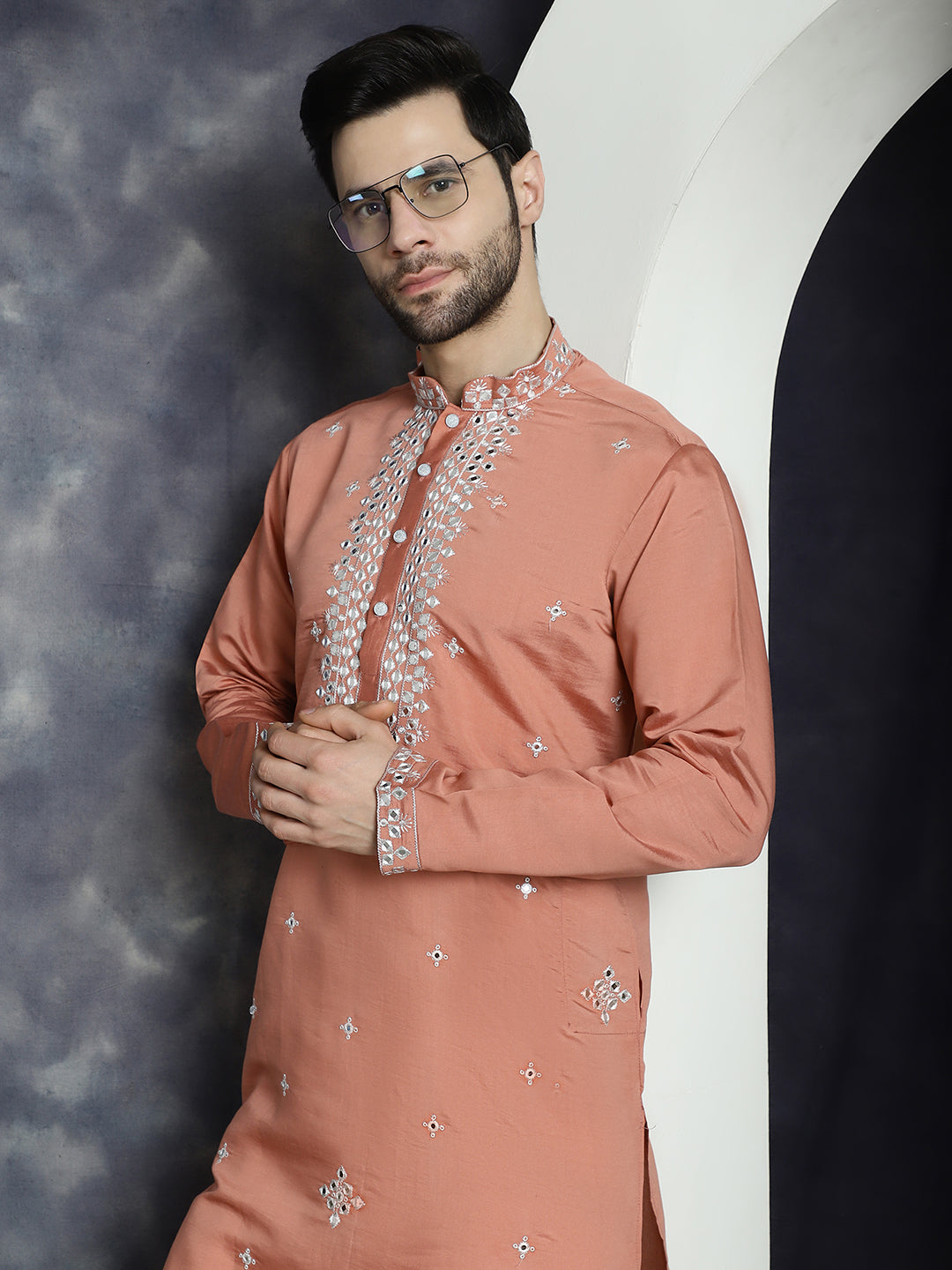 Men'S Embroidered Kurtas