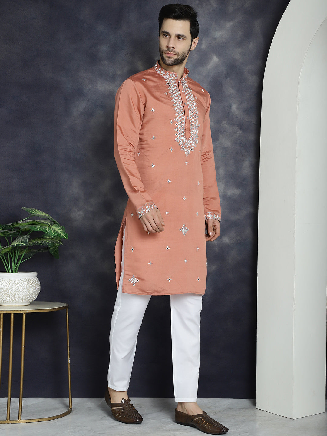 Men'S Embroidered Kurtas