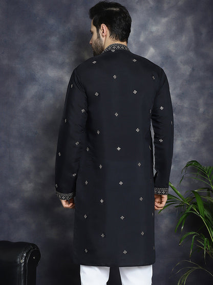 Men'S Sequins Embroidered Kurtas