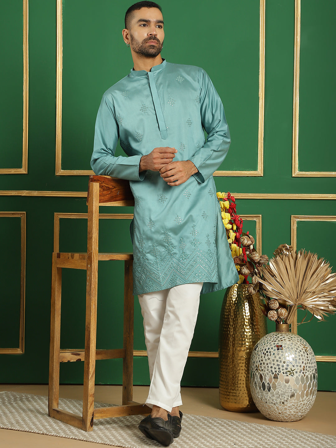 Men Blue Embroidered And Sequence Kurtas