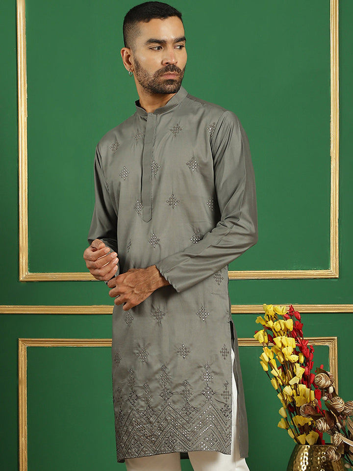 Men Grey Embroidered And Sequence Kurtas