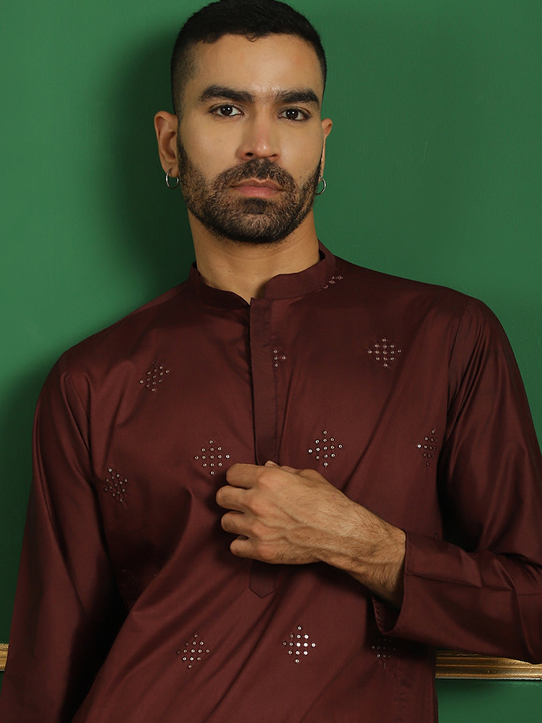 Men Maroon Embroidered And Sequence Kurtas