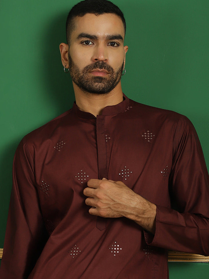 Men Maroon Embroidered And Sequence Kurtas