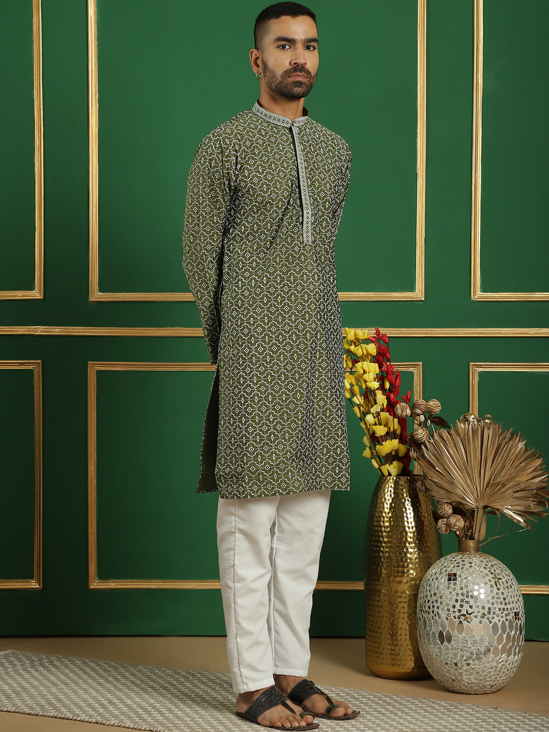 Men Purple Embroidered And Sequence Kurtas