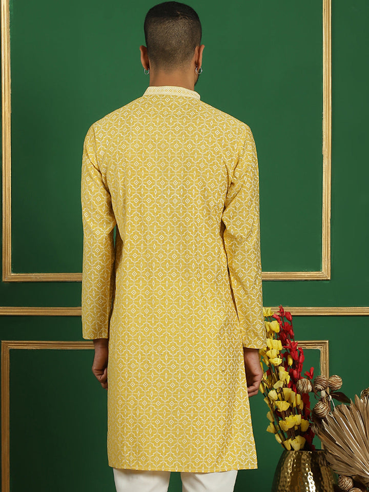 Men Grey Embroidered And Sequence Kurtas