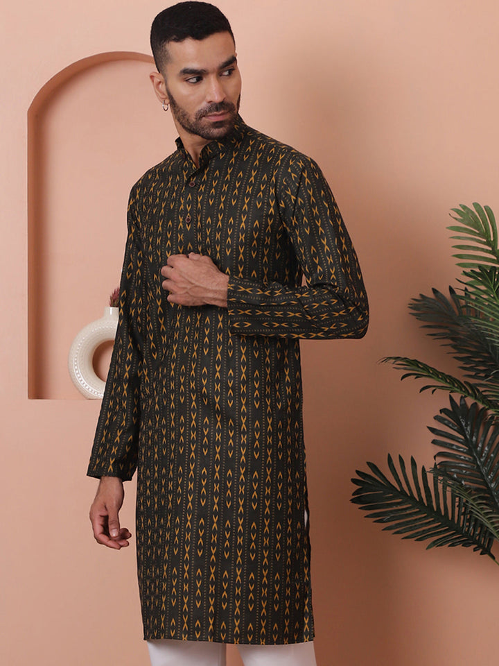 Men Printed Cotton Kurtas.
