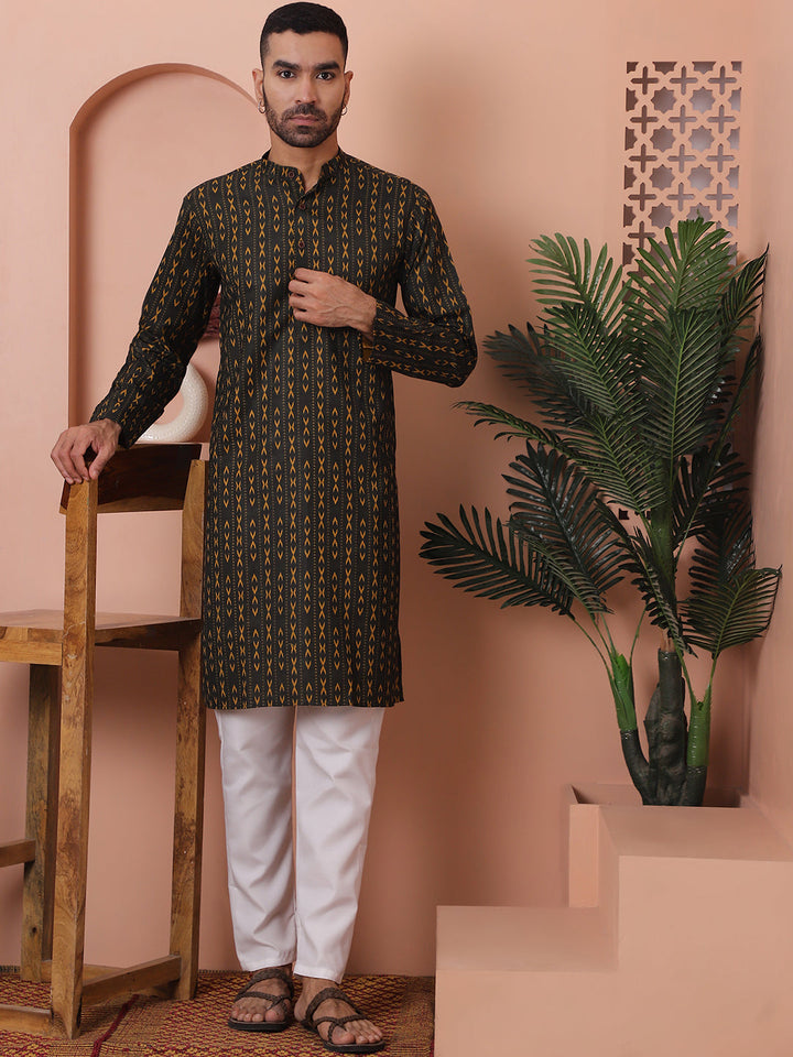 Men Printed Cotton Kurtas.