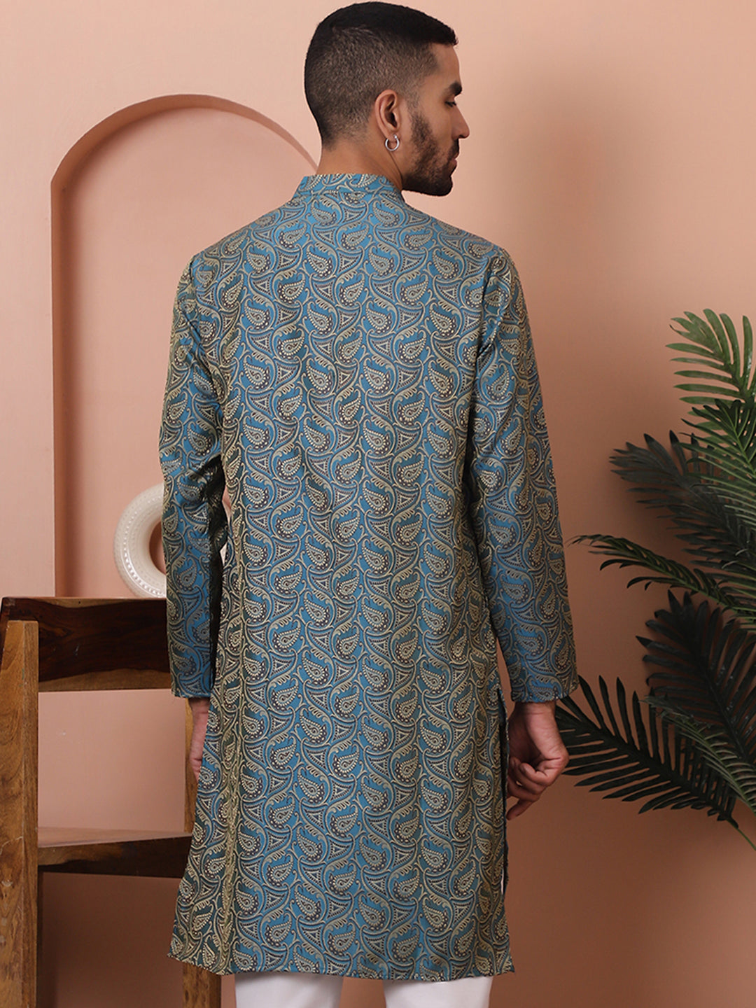 Men Blue Silk Blend Straight Kurtas.