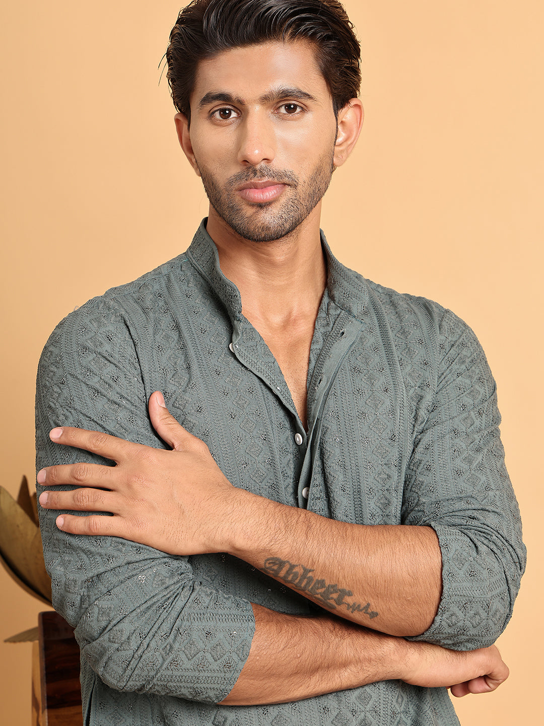 Embroidered &amp; Sequins Straight Kurtas For Men
