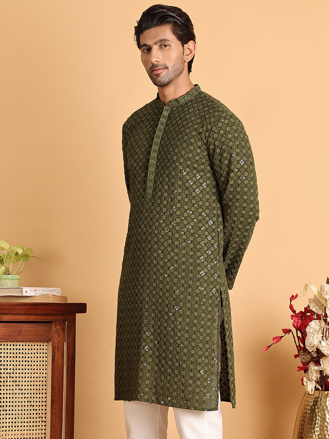 Embroidered &amp; Sequins Straight Kurtas For Men